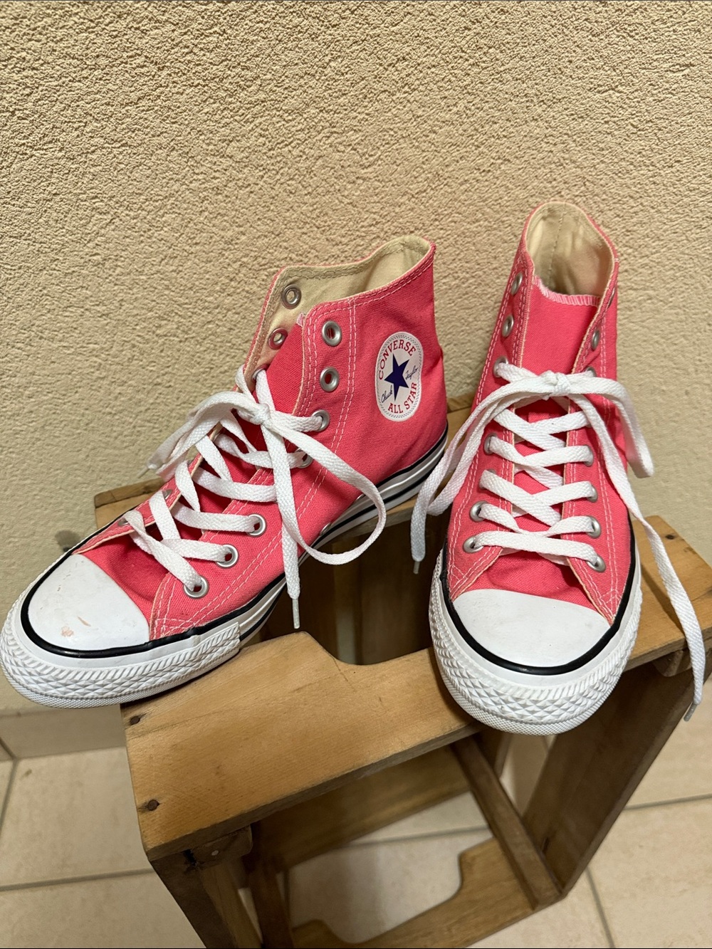 Converse Pink High-Top Sneakers‎ with White Accents #042